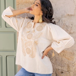 Hand Embroidered Long Sleeve Blouse. Mexican Top. Mexican Floral Blouse. Traditional Mexican Top.