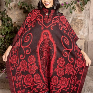 Gabán de la Virgen. Gabán Floral. Gabán Tradicional Mexicano. Poncho Elegante Floral. Poncho de Invierno. Gabán Virgen Maria
