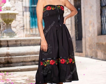 Mexican Floral Strapless Dress. Hand Embroidered Mexican Dress. Mexican Party Dress. Pleated Floral Dress. Mexican Typical Dress.