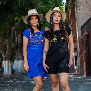 Mexican Floral Embroidered Romper. Hand Embroidered Mexican Jumpsuit. Mexican Short Romper. Floral Romper. Typical Mexican Clothing.