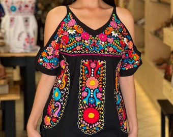 Chemisier à la mode mexicaine. Taille S-2X. Blouse mexicaine brodée de fleurs. Haut grande taille. Haut mexicain traditionnel. Haut de style mexicain. Boho hippie