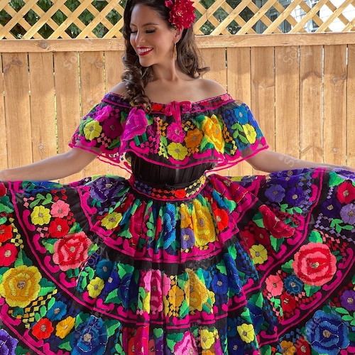Traditional Mexican Chiapaneco Dress. Yarn Embroidered Dress. Etsy