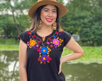 Hand Embroidered Floral Top. Colorful Artisanal Top. Embroidered Mexican Shirt. Hippie-Boho Mexican Blouse. Floral Blouse. Mexican Fiesta.