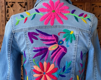 Mexican Embroidered Otomi Jeans Jacket. Mexican Artisanal Denim Jacket. Otomi Embroidered Jeans Jacket.