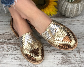 Mexican Tricolor Sandal. Mexican Leather Flats. Golden Sandal. Cute Summer Sandal. Slip on Shoes. Mexican Artisanal Shoes.