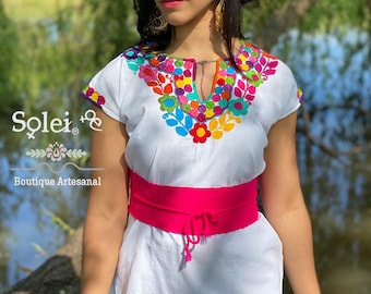 Hand Embroidered Mexican Blouse. Colorful Floral Mexican Blouse. Traditional Mexican Top. Hippie-Boho Top. Mexican Fiesta Top.