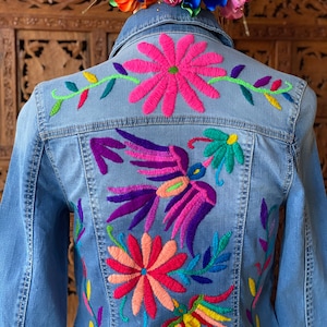 Mexican Embroidered Otomi Jeans Jacket. Mexican Artisanal Denim Jacket. Otomi Embroidered Jeans Jacket.