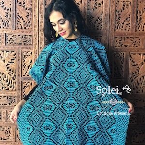 Full Body Embroidered Poncho. Mexican Traditional Poncho. Basic Poncho. Winter Poncho. Mexican Fiesta Shawl.