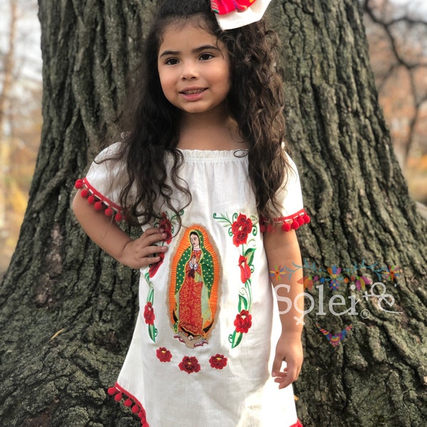 Vestido Virgen de Guadalupe para  Niña con moño incluido. Vestido Tradicional. Vestido Mexicano de la Virgen Maria. Vestido Bordado.