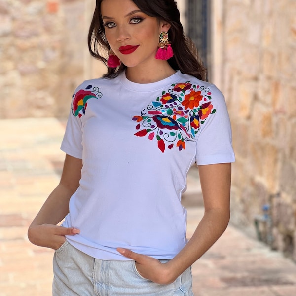 Floral Embroidered T-Shirt. Size S - 3X. Artisanal Mexican T-Shirt. Colorful Mexican Flowers. Mexican Basic Tee. Hippie-Boho Style Top.