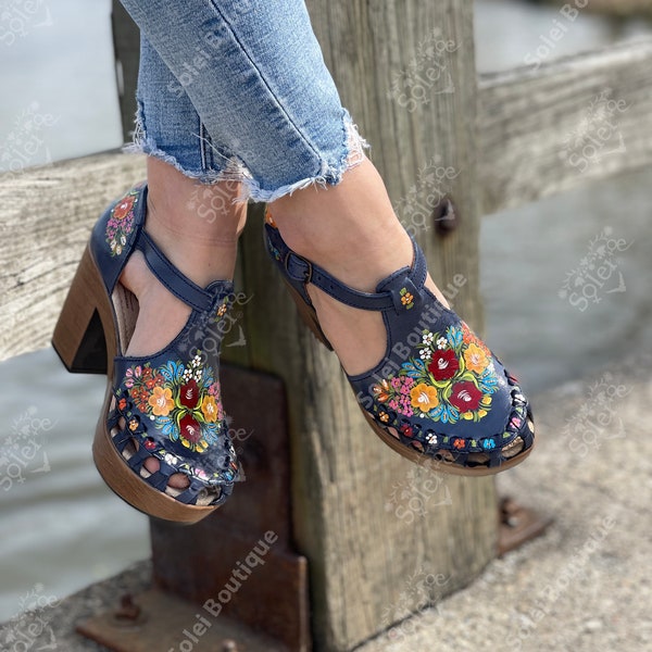 Hand Painted Mexican Leather Heels. All sizes Boho-Hippie Vintage. Mexican Block Heels. Mexican Leather Shoes. Mexican Colorful Block Heels.