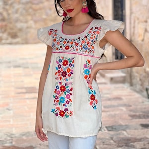 Hand Embroidered Multicolor Blouse. Size S - 2X. Floral Mexican Blouse. Mexican Traditional Blouse. Artisanal Mexican Blouse.