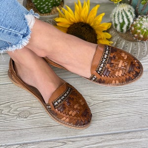 Mexican Sandal. Mexican Huarache. All sizes Boho-Hippie Vintage Sandal. Leather Huarache.  Mexican Artisanal Shoes.