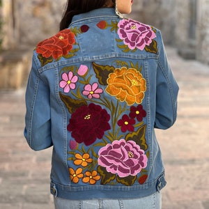Mexican Floral Embroidered Jeans Jacket. Mexican Artisanal Denim Jacket. Boho Hippie Style Jacket. Mexican Jacket. Latina Style. Casual Wear