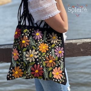 Floral Hand Embroidered Mexican Bag. Mexican Morral Bag. Traditional Embroidered Purse. Typical Mexican Bag. Mexican Floral Purse.