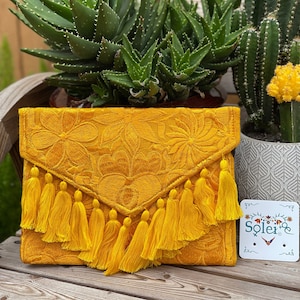 Bolsa Floral Mexicana. Carteron Artesanal Mexicano. Bolso Mexicano Bordado. Bolso Estilo Boho-Hippie. Carteron Bordado Floral.