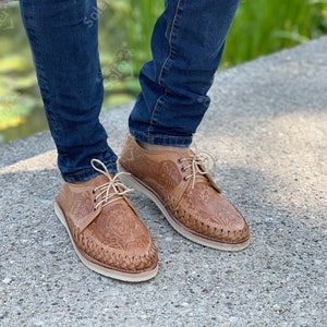 Zapato Mexicano Calendario Azteca. Zapato Mexicano de Piel. Zapatos Oxford para Hombre.Huarache Fashion Mexicano. Zapatos Tipicos de Mexico.