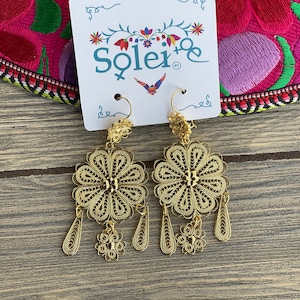 Mexicans Filigree Earrings. Gold Plated Filigree. Frida Khalo Earrings. Womens Flower Earrings. Dangle Earrings. Traditional Earrings. zdjęcie 2