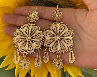 Mexicans Filigree Earrings. Gold Plated Filigree. Frida Khalo Earrings. Womens Flower Earrings. Dangle Earrings. Traditional Earrings.