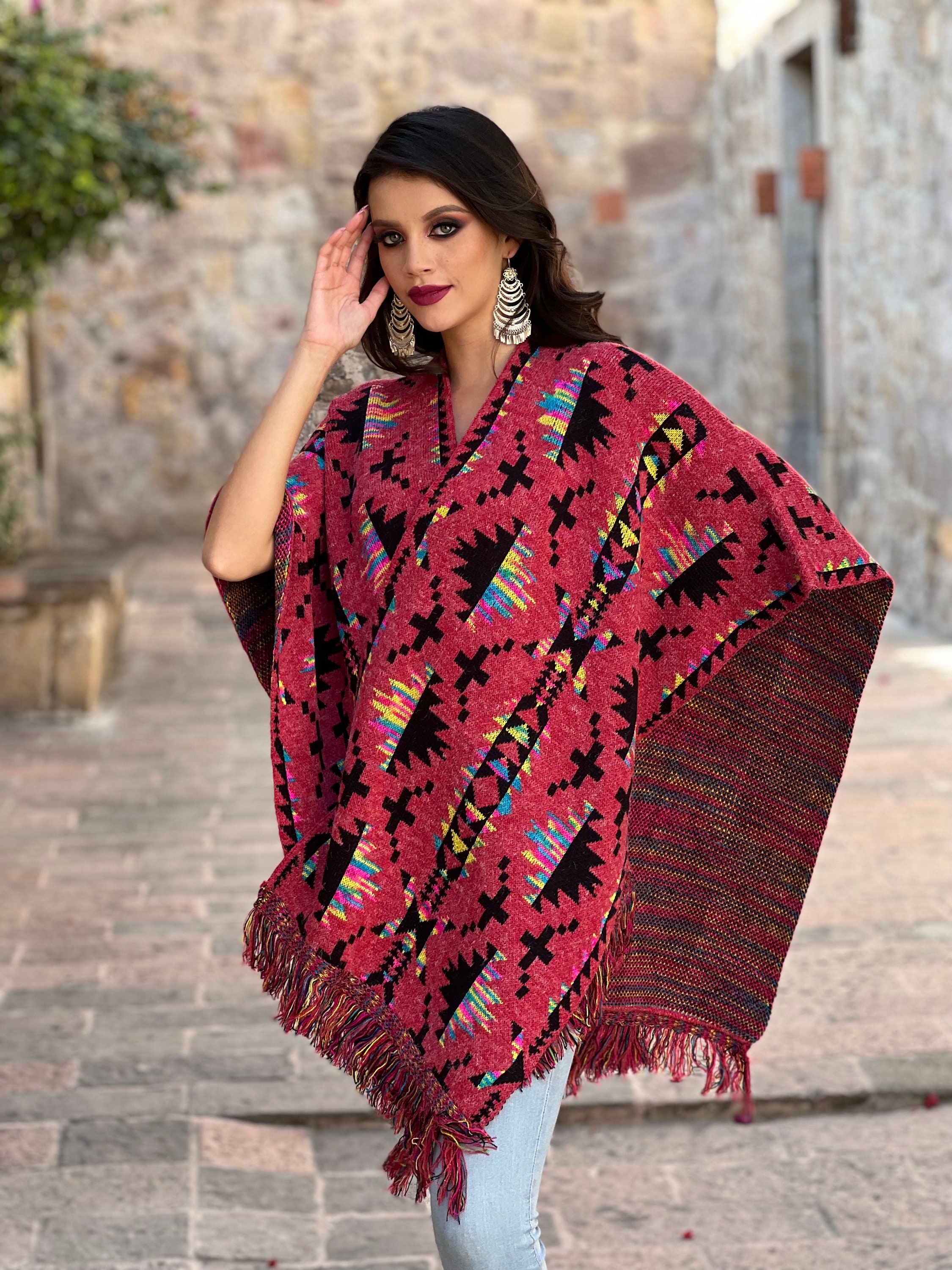 Artisanal Mexican Cape. Winter Poncho with Sleeves. Bohemian Style Poncho. Traditional Mexican Poncho. Mexican Sweater Poncho