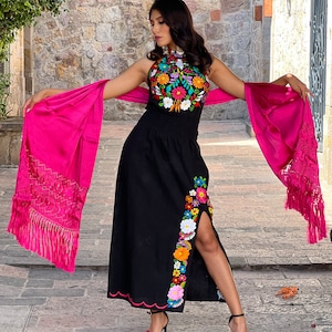 Mexican Floral Halter Dress. S - 2X. Embroidered Mexican Dress. Mexican Party Dress. Halter Top Dress. Mexican Typical Dress. Bohemian Style