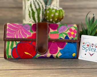 Mexican Floral Embroidered Purse. Artisanal Handbag . Colorful Mexican Clutch. Mexican Traditional Purse. Mexican Wallet for Women.