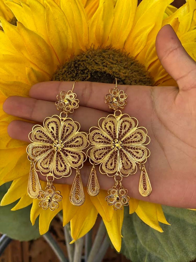 Mexicans Filigree Earrings. Gold Plated Filigree. Frida Khalo Earrings. Womens Flower Earrings. Dangle Earrings. Traditional Earrings. zdjęcie 1