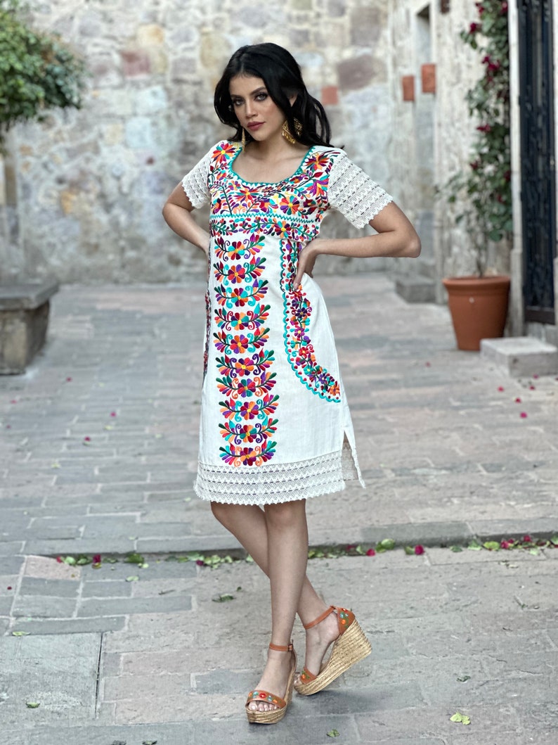 Mexican Floral Embroidered Dress. Size S 3X. Traditional Mexican Dress. Artisanal Mexican Dress. Bridesmaid Dress. Mexican Wedding Dress. image 3