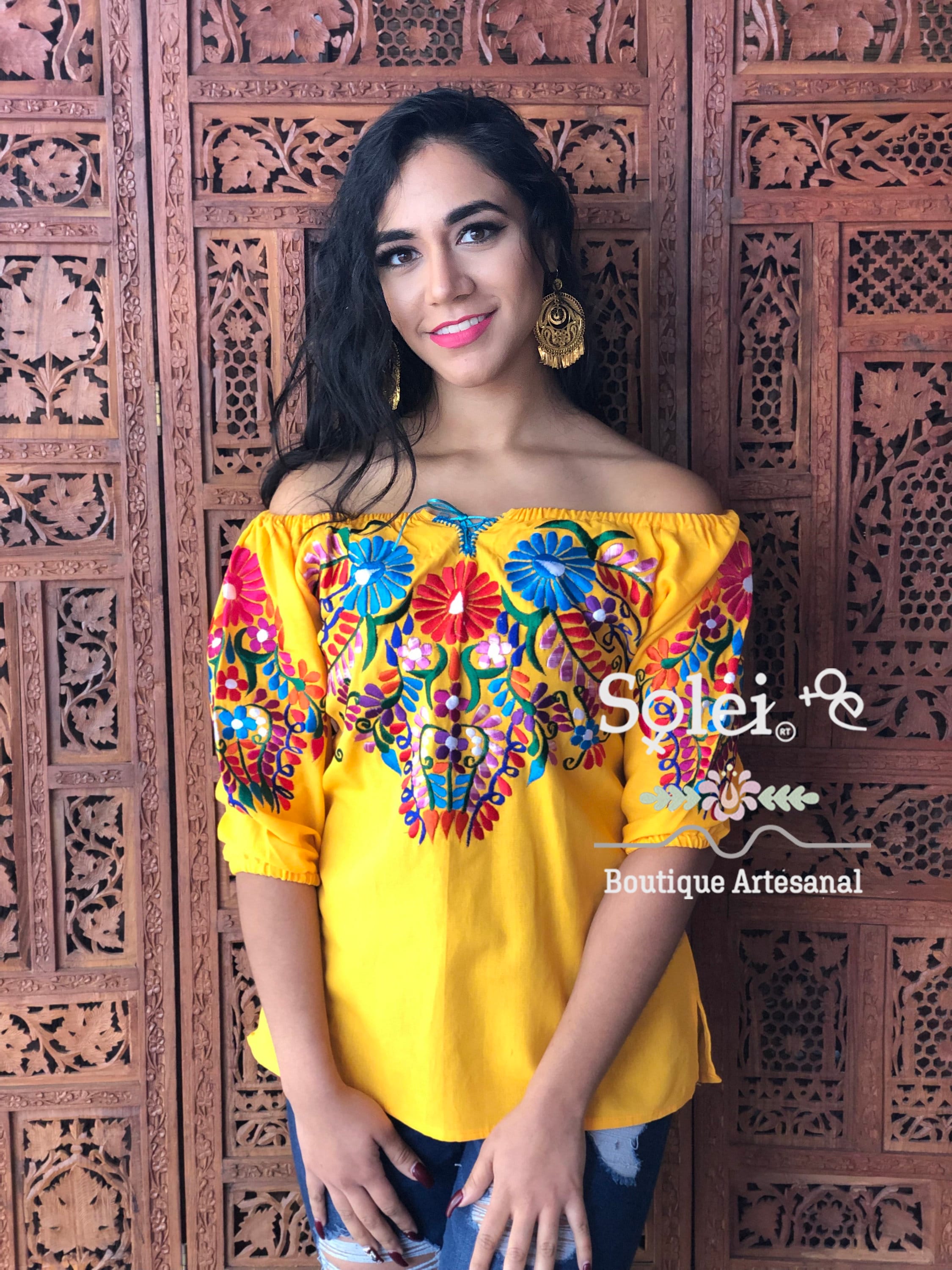 メキシコ 花柄刺繍のオフショルダートップスの通販 by MEX shop