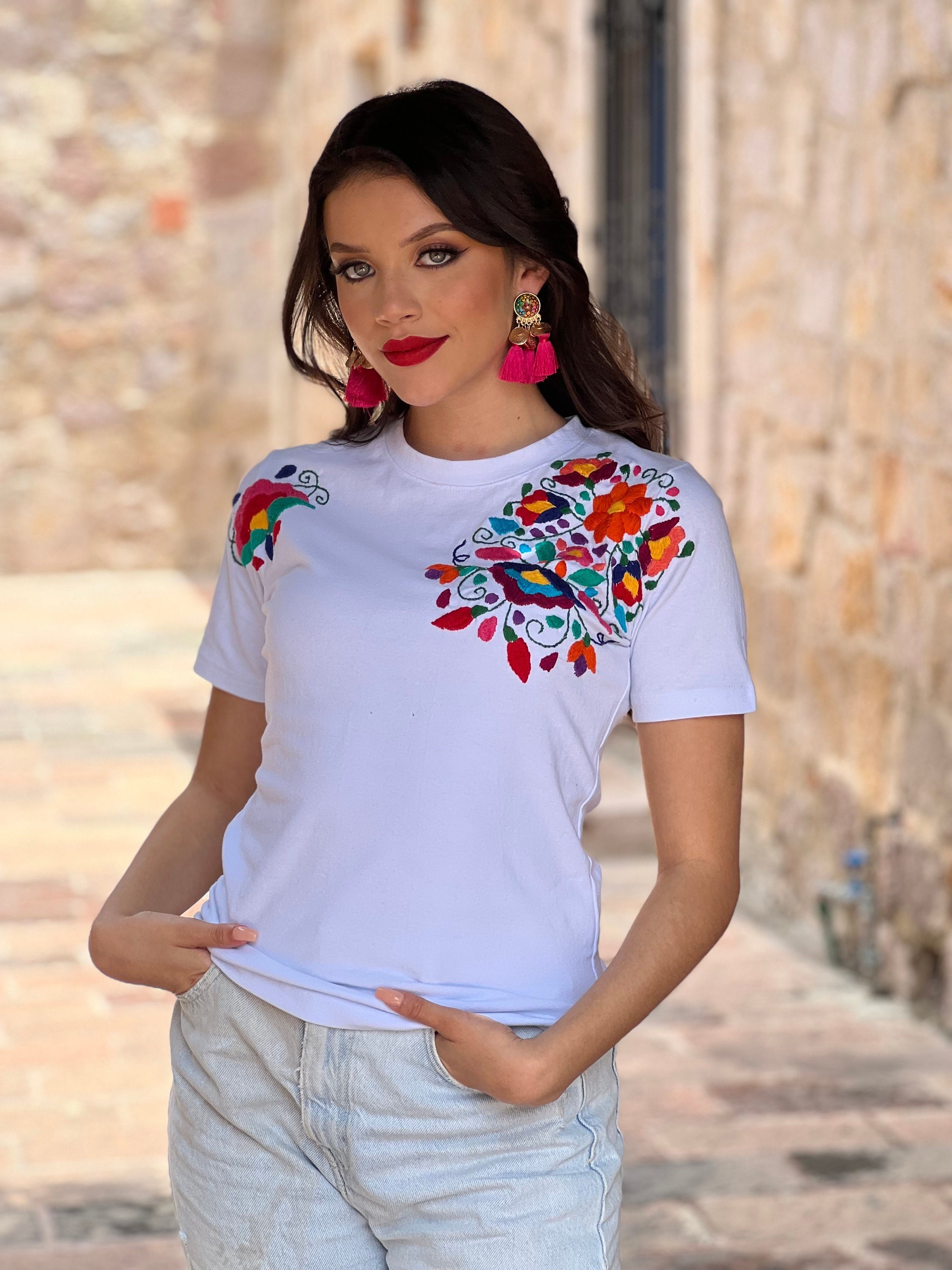 Floral Embroidered T-shirt. Size S 3X. Artisanal Mexican T-shirt. Colorful  Mexican Flowers. Mexican Basic Tee. Hippie-boho Style Top. -  Canada