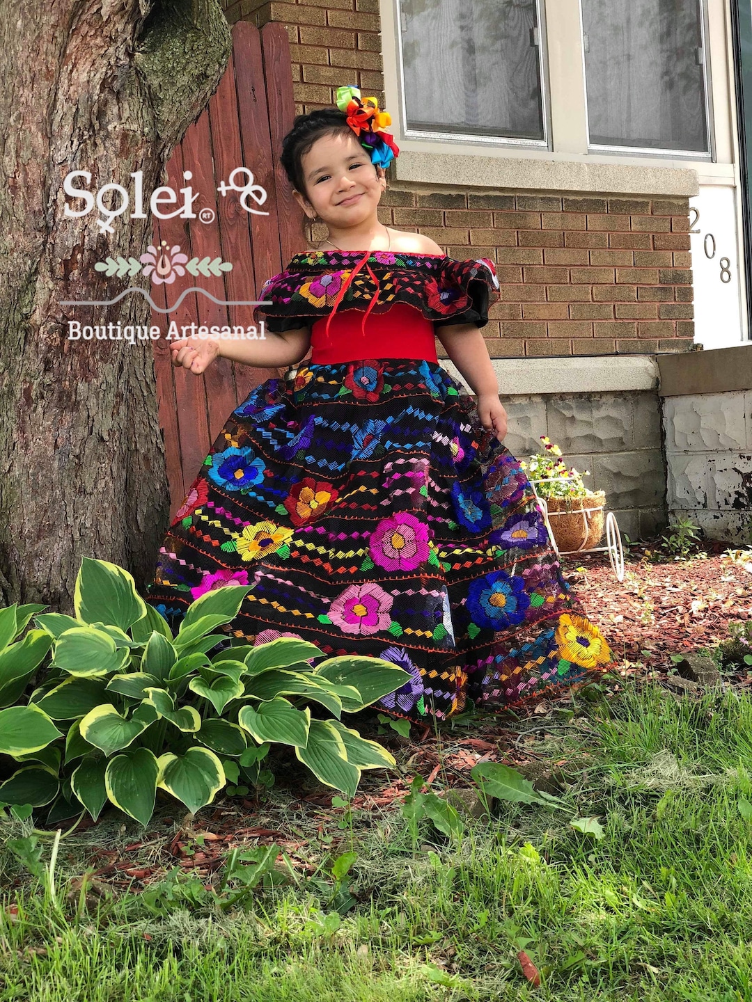 Little girl clearance traditional mexican dress