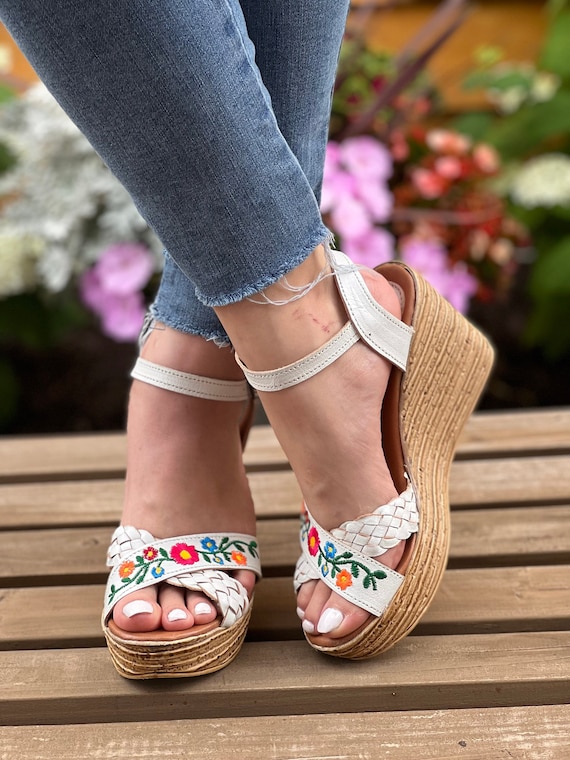 Buy Women's Cross Strap Slip-On Slide Sandals with Wedge Heels Online |  Centrepoint UAE