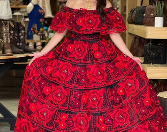 Traditional Mexican Chiapaneco Dress. Traditional Embroidered Dress. Floral Embroidered Dress. Folkloric Dress. Formal  Dress. Special Event