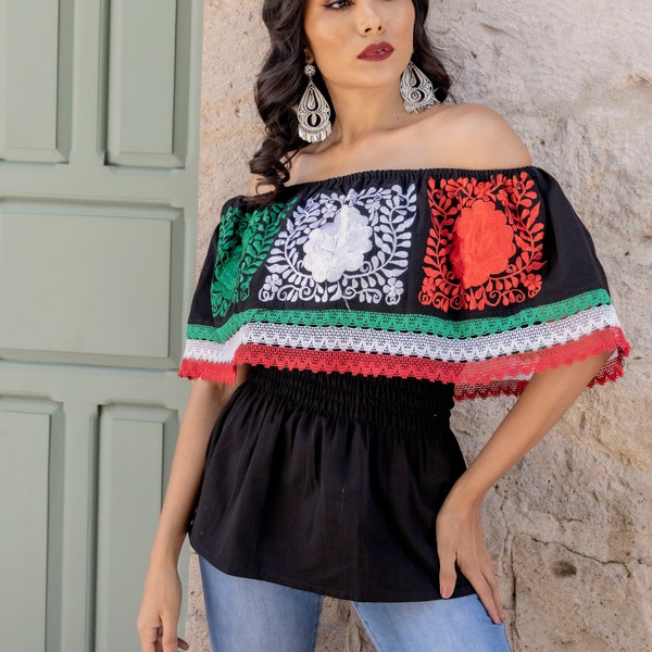 Mexican Independence Day Blouse. Size S - 3X. Mexican Off the Shoulder Blouse. Floral Embroidered Mexican Top. Typical Mexican Blouse.