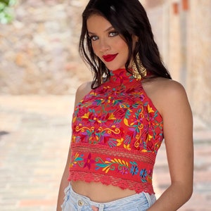 Mexican Embroidered Halter Crop Top. Mexican Embroidered Floral Top. Halter Top. Mexican Crop Top. Mexican Artisanal Blouse. Ethnic Style. Coral