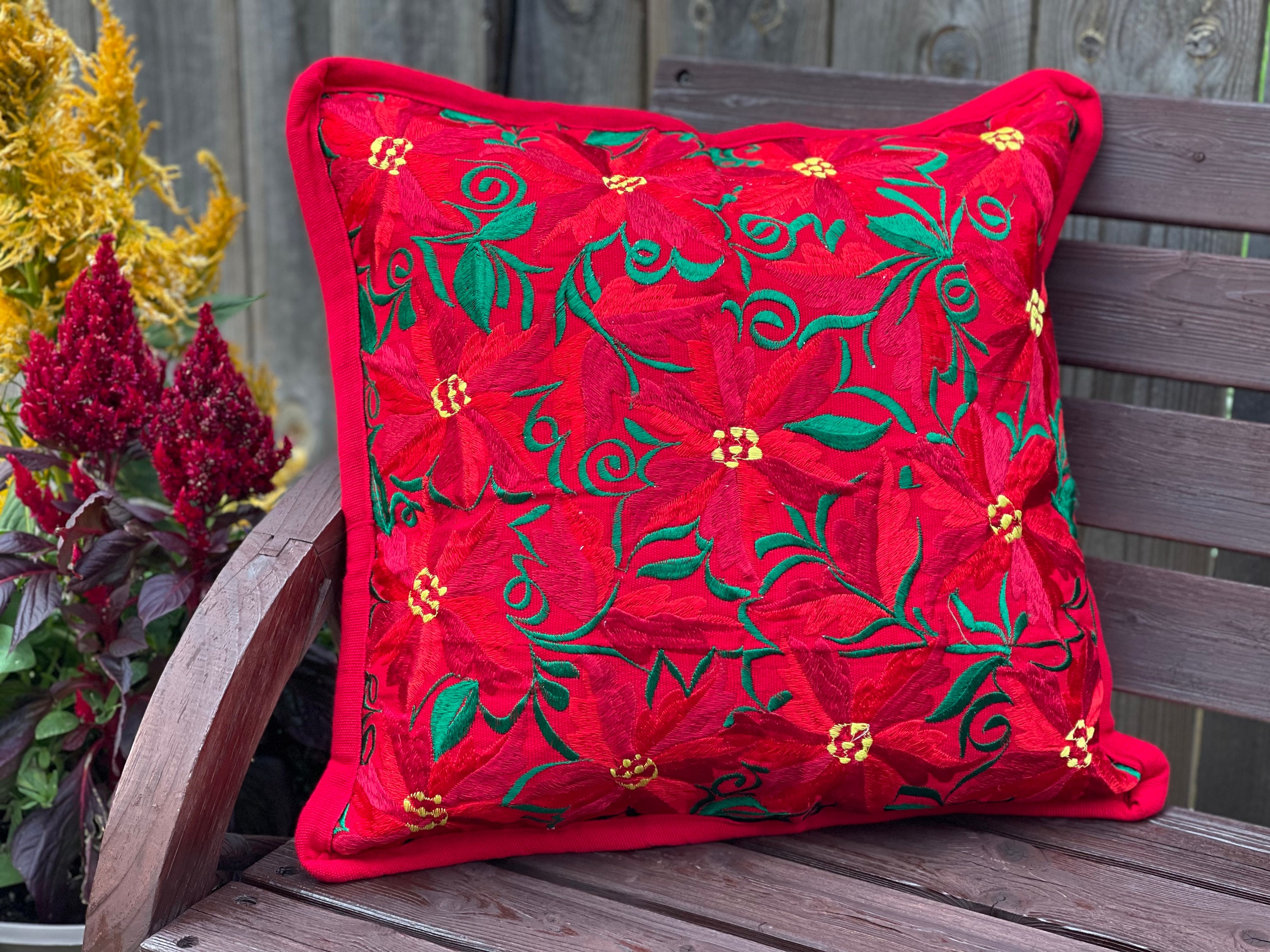 クッションカバー　冬　ポインセチア　赤　クリスマス　飾り　インテリア　おしゃれ クリスマスクッションカバー冬ポインセチア赤花飾りインテリア