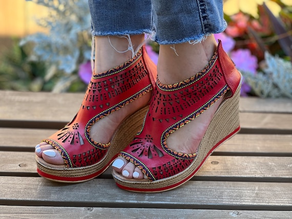 Buy Obu Pink Women's Casual Wedge Heels Online At Tresmode
