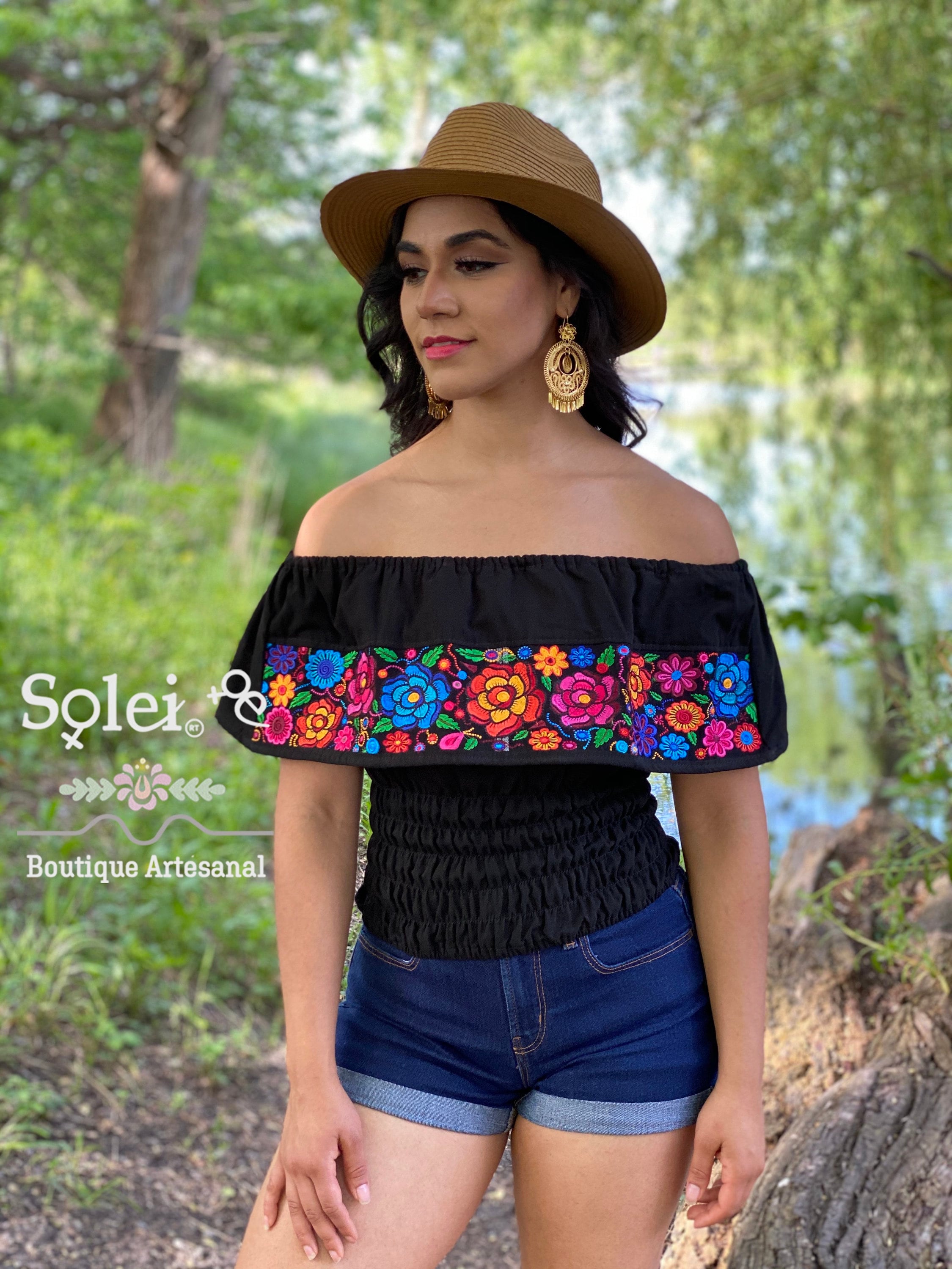 Blusa Crop Top Floral. Blusa Mexicana estilo Campesino. Blusa Floral Bordada. Top Artesanal Mexicano. Estilo Bohemio. Blusa 5 de Mayo. Etsy Mexico