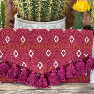 Bolsa Bordado Mexicana. Carteron Artesanal Mexicano. Bolso Mexicano Estilo Etnico. Bolso Estilo Boho-Hippie. Carteron Bordado Larrainzar.