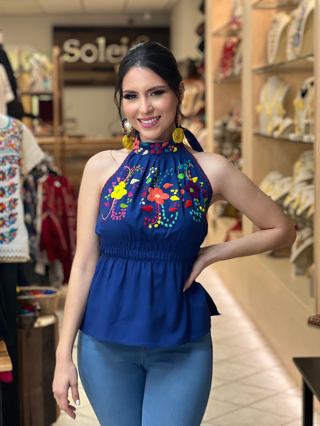 Blusa Halter Floral. Blusa Artesanal Bordada a Mano. Blusa