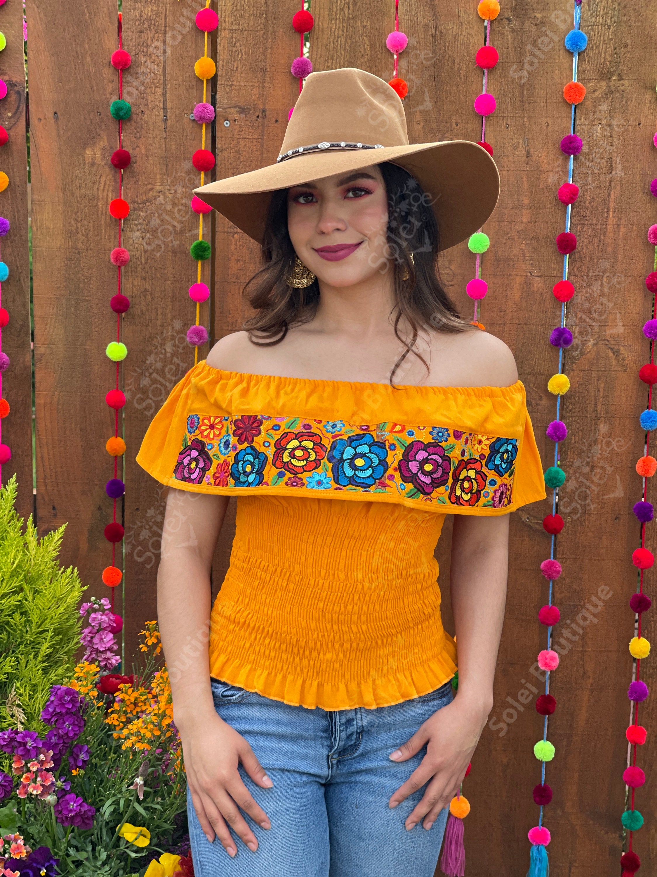 Daisy Embroidered Crop Top. Mexican Floral Top. Campesino off | Etsy Canada
