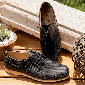  Zapatos de lona para hombre, zapatillas de hombre con forro  suave, antideslizantes y elegantes para deportes, Negro - : Ropa, Zapatos y  Joyería