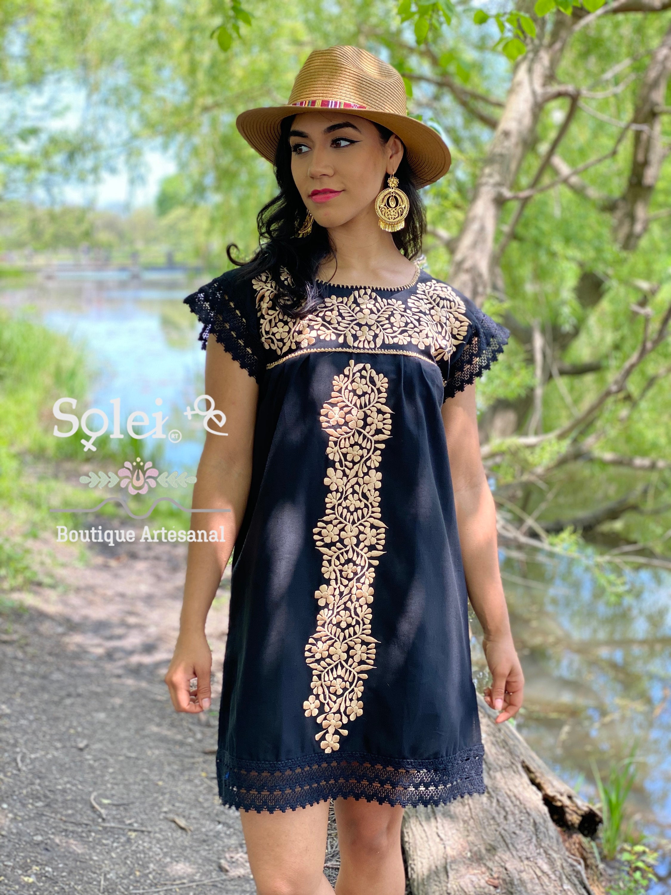 15+ Elegant Mexican Dresses