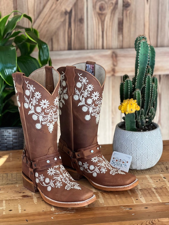 Botas Mexicanas de Piel Bordadas. Botas Vaqueras para Mujer. | Etsy México