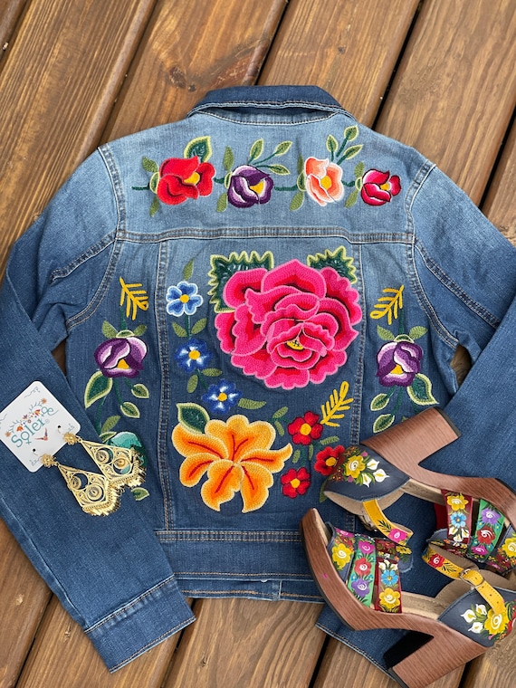Mexican Floral Embroidered Jeans Jacket. Mexican Artisanal Denim Jacket.  Embroidered Jeans Jacket. Mexican Jacket.