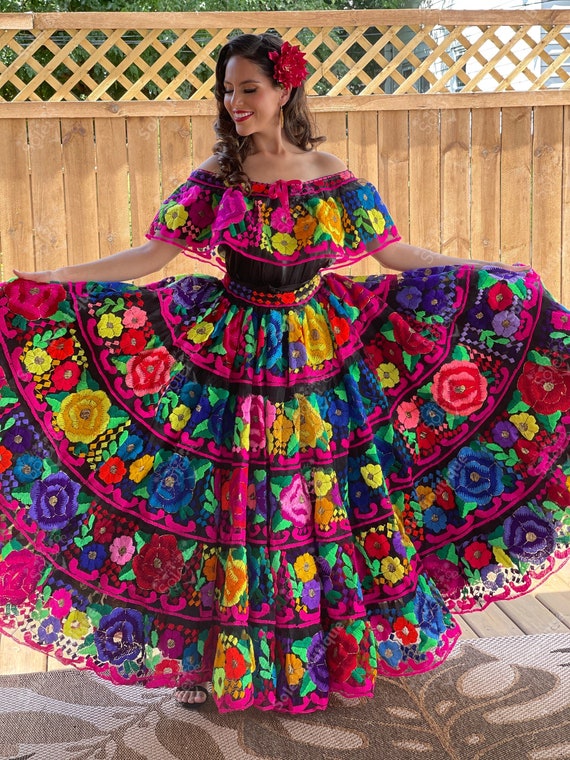 Traditional Mexican Chiapaneco Dress. Yarn Embroidered Dress. - Etsy