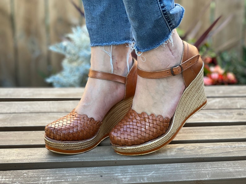 Mexican Leather Wedge Heels. All sizes Boho-Hippie Vintage. Mexican Artisanal Shoes. Mexican Leather Heels. Leather Heels with Buckle. image 3