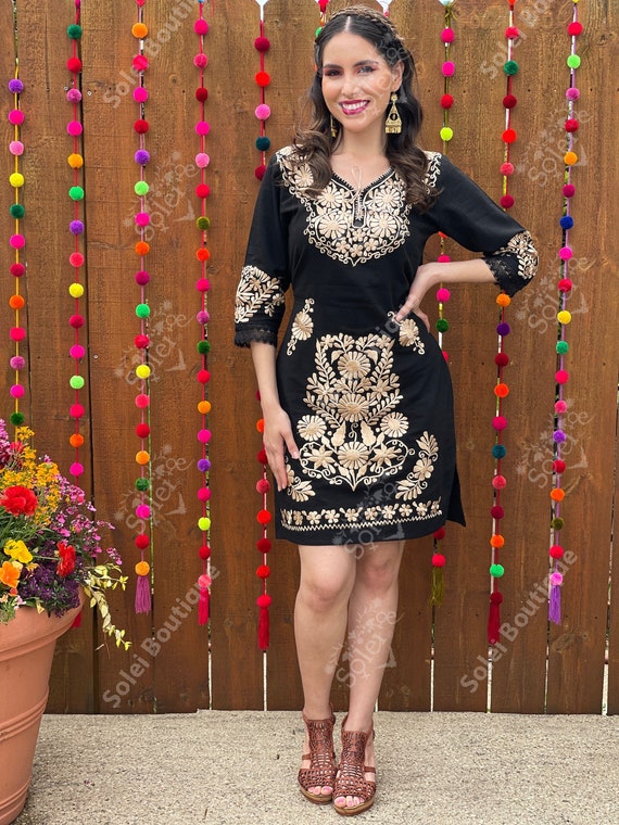 Vestido Mexicano Negro con Bordado Dorado. Talla S 3X. - Etsy México Vestido Mexicano Negro con Bordado Dorado. Talla S 3X. - Etsy México