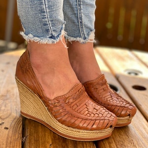 Sandales compensées mexicaines. Vintage Boho-hippie toutes tailles. Sandale mexicaine en cuir. Sandale d'été. Escarpins traditionnels mexicains. Escarpins compensés en cuir. image 8