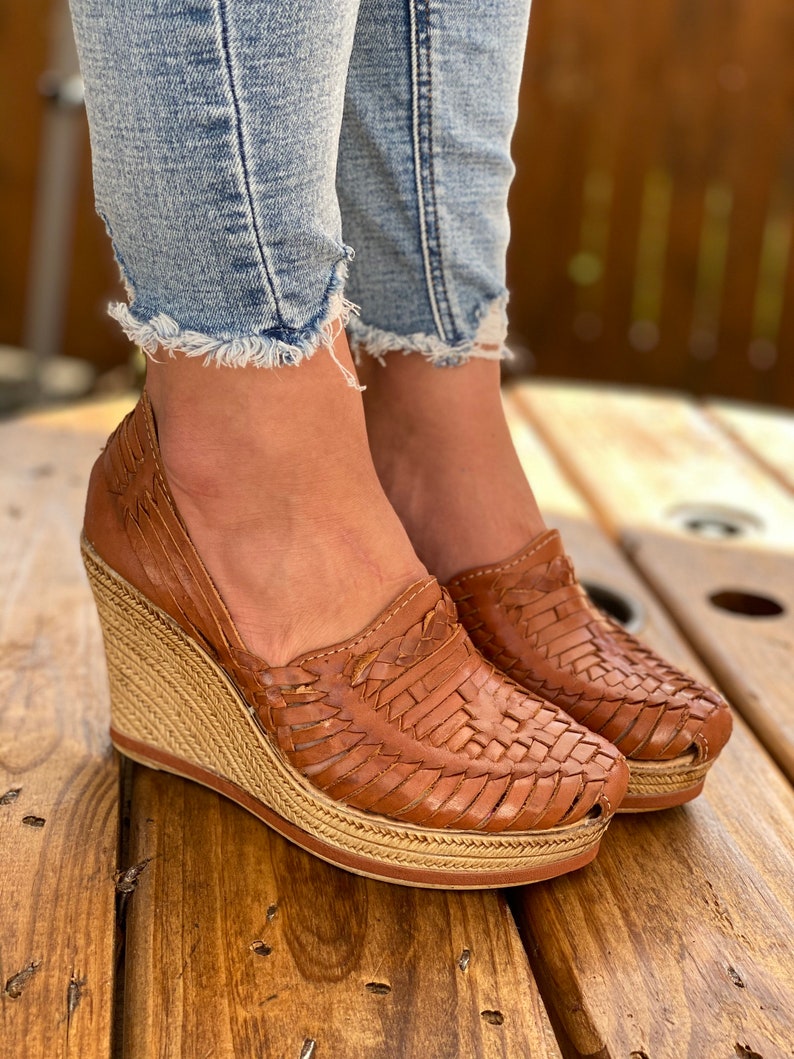 Sandales compensées mexicaines. Vintage Boho-hippie toutes tailles. Sandale mexicaine en cuir. Sandale d'été. Escarpins traditionnels mexicains. Escarpins compensés en cuir. image 8